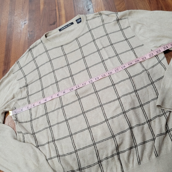 Northern Isles Silk Rayon Cashmere Blend Windowpane Sweater Size Large - Picture 5 of 8